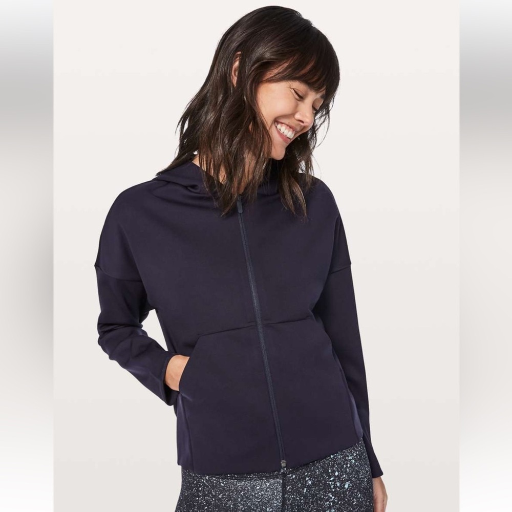 Lululemon Expression Shaped Jacket 8 Athleisure workout yoga‎ streetwear sporty